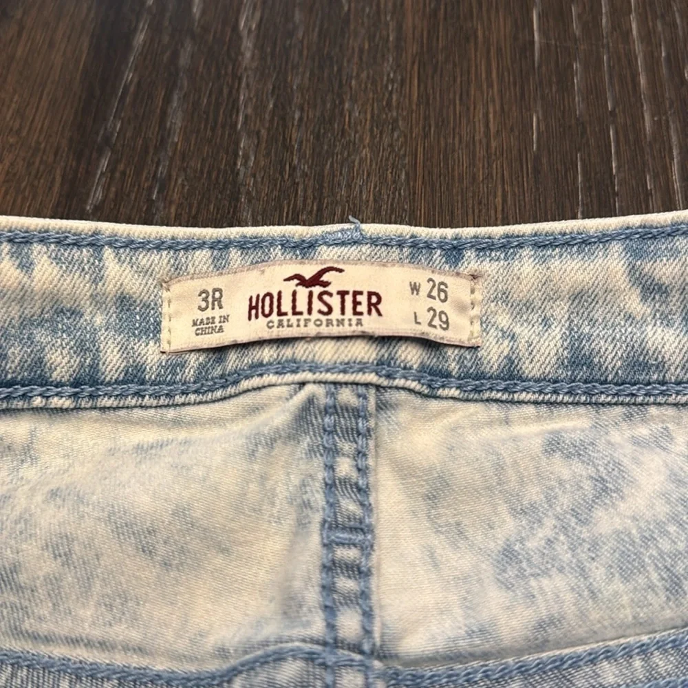 Hollister acid wash